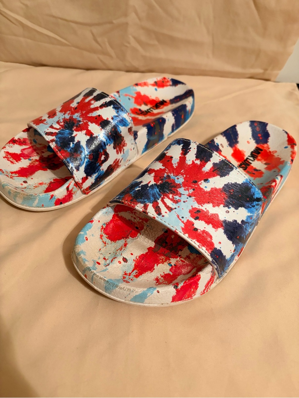 Muk Luks Red, Blue, White Paint-Splash Slide Sandals